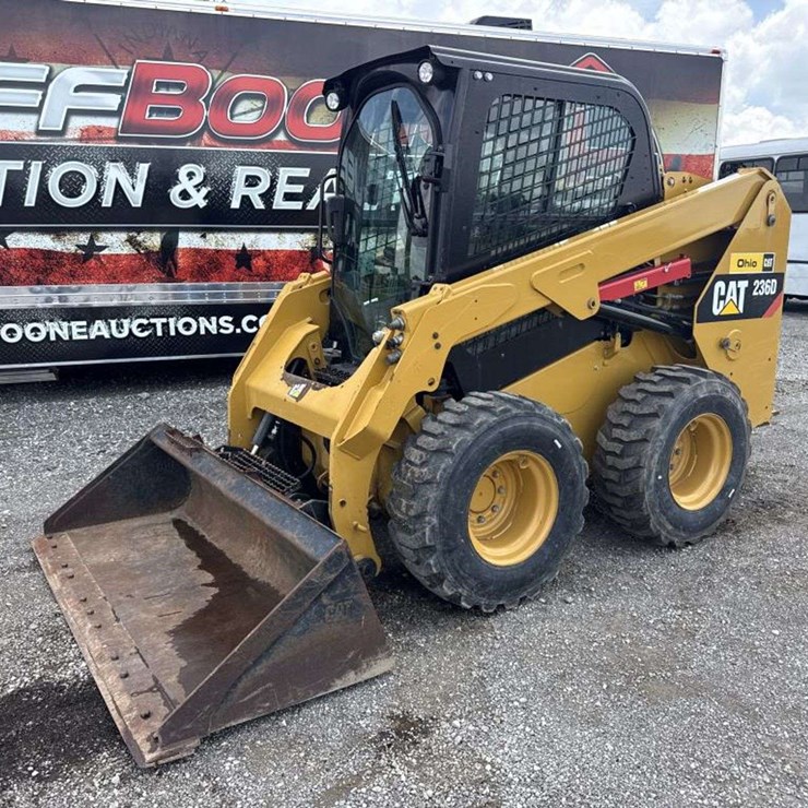 CATERPILLAR 236D
