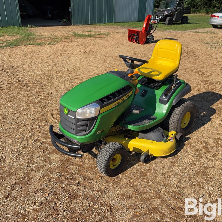 JOHN DEERE D150
