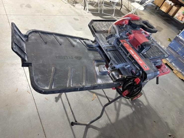 rubi-dt-10in-max-tile-saw-on-stand-image-4