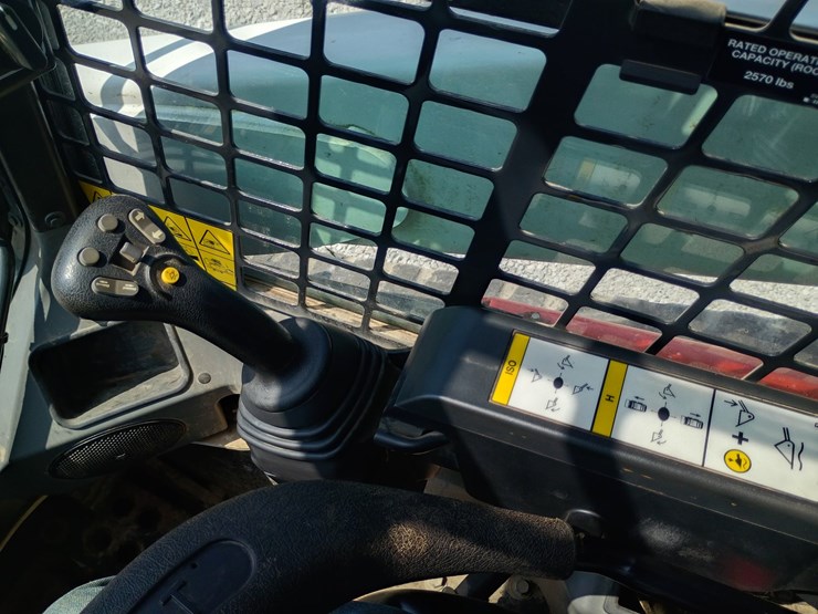 2023-bobcat-t650-image-36