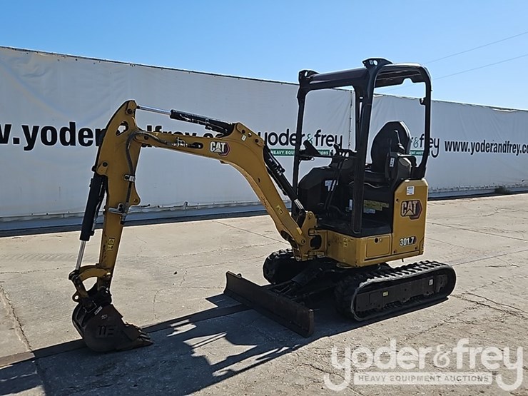 2023-caterpillar-301.7cr-image-1