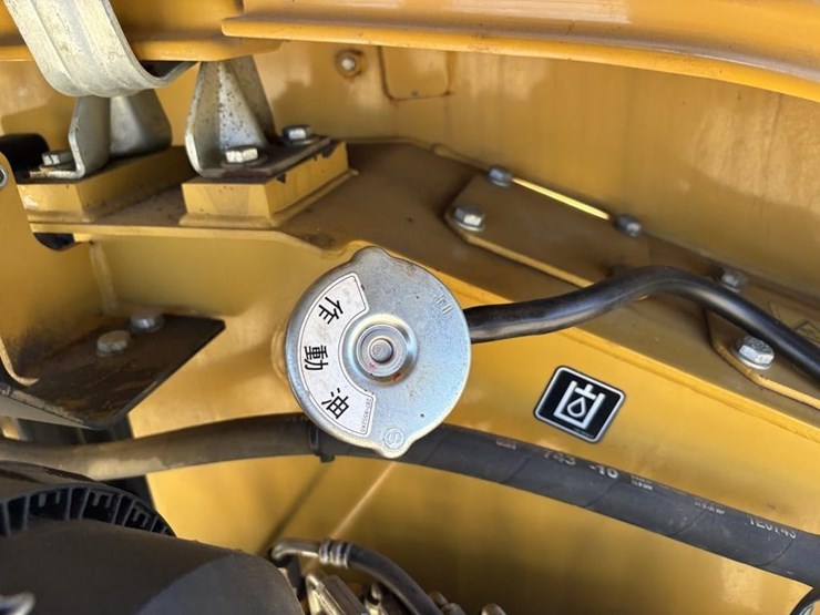 2017-caterpillar-304e2-cr-image-38
