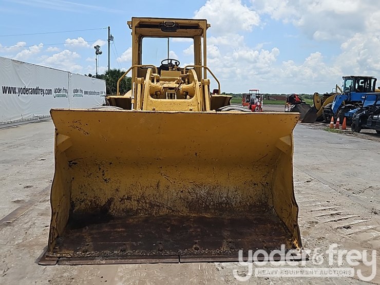 caterpillar-950-image-13
