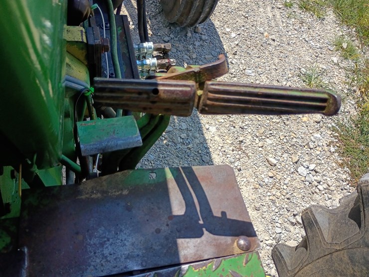 john-deere-2940-image-29