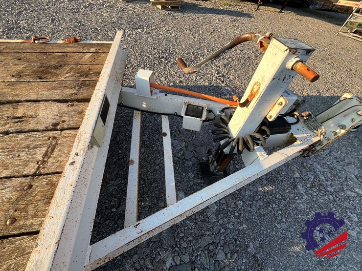 2013-moran-welding-20’-/-16k-lb.-t/a-equipment-tag-trailer-image-21