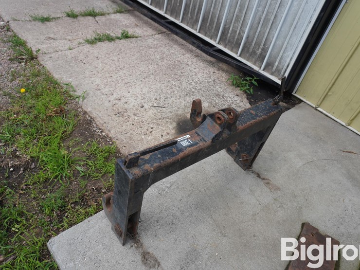 jeffers-i300-cat.-3-quick-hitch-image-7
