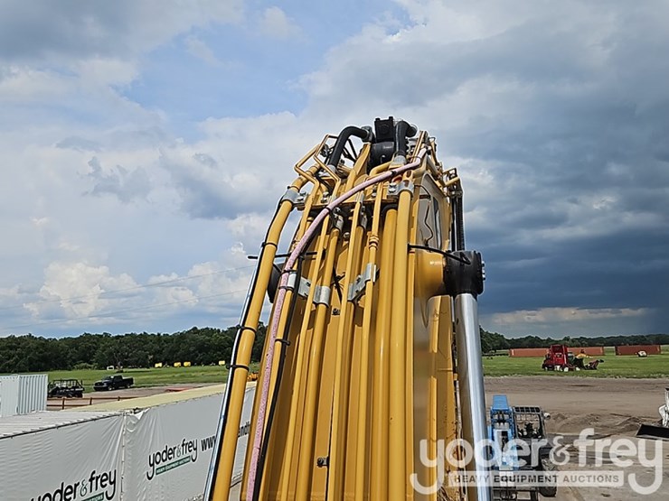 2019-caterpillar-336gc-image-28