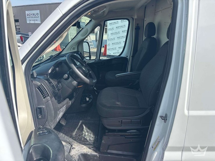2022-ram-promaster-3500-image-12