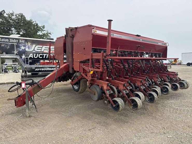 case-ih-5500-image-1