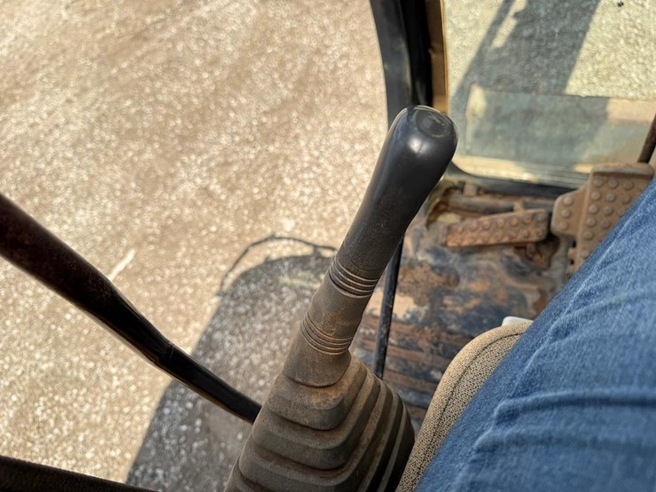 deere-80c-image-28