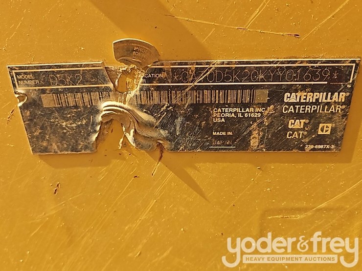 2015-caterpillar-d5k2-lgp-image-42