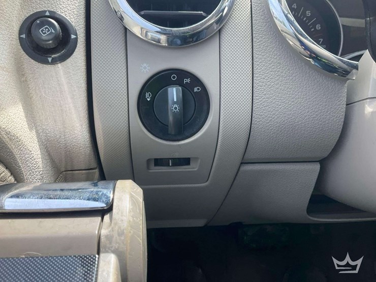 2006-ford-explorer-image-19