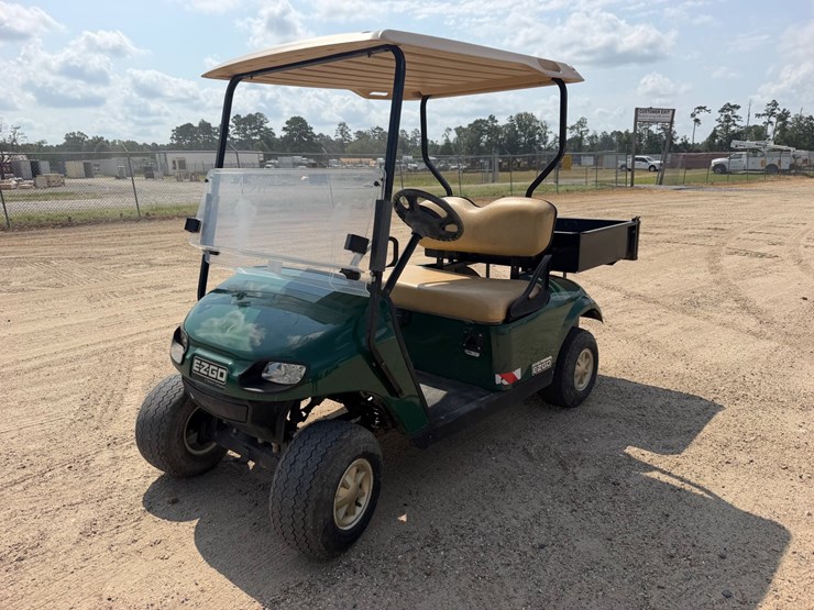#72-•-2017-ezgo-txt-golf-cart-image-2