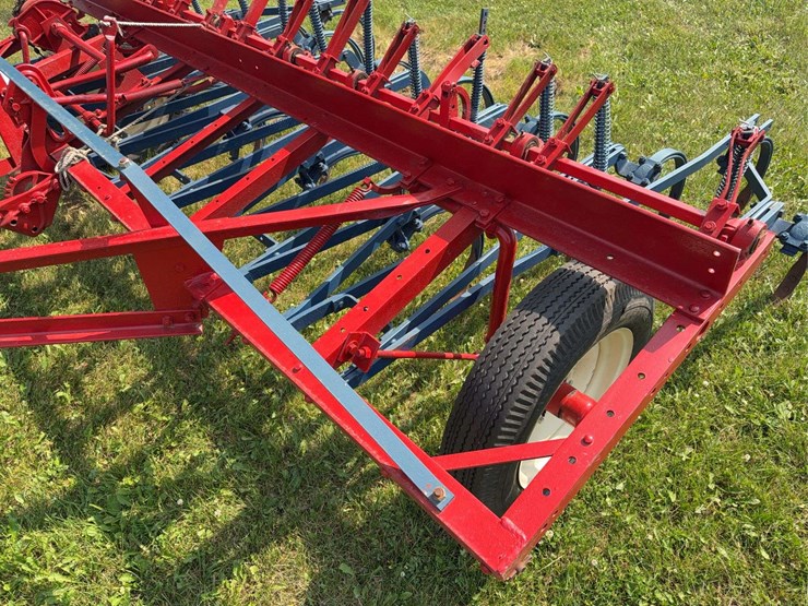 international-harvester-no.-9-field-cultivator-image-23
