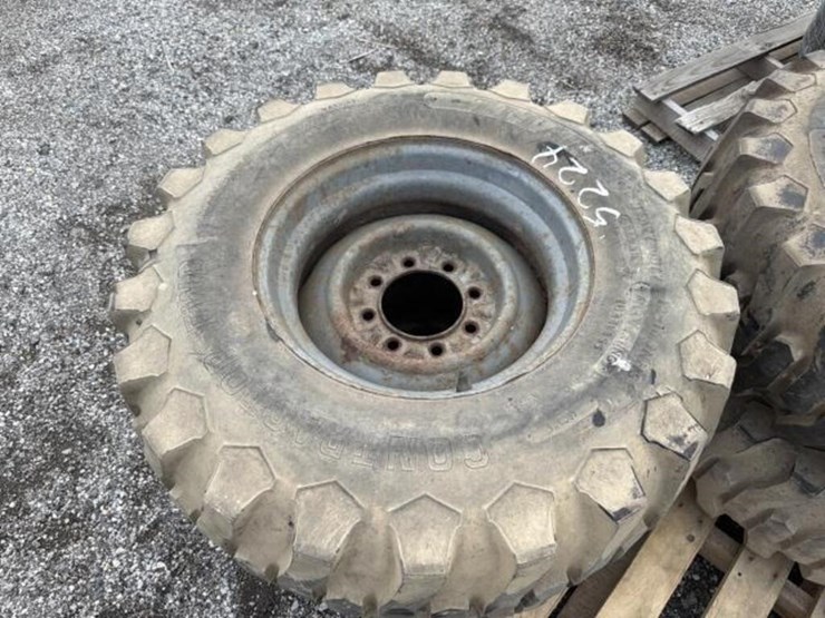 (4)-8-lug-truck-tires-image-2