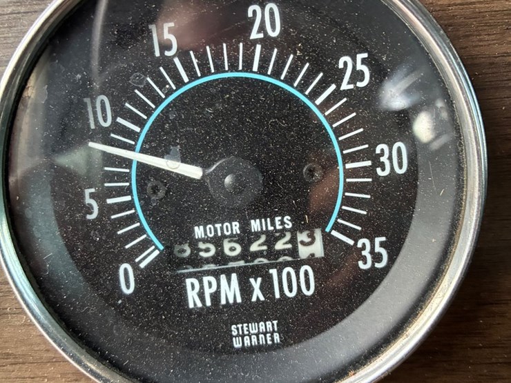 1982-peterbilt-359-image-18