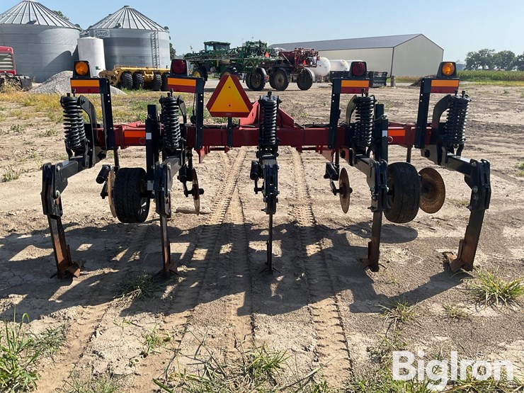 case-ih-2500-image-6