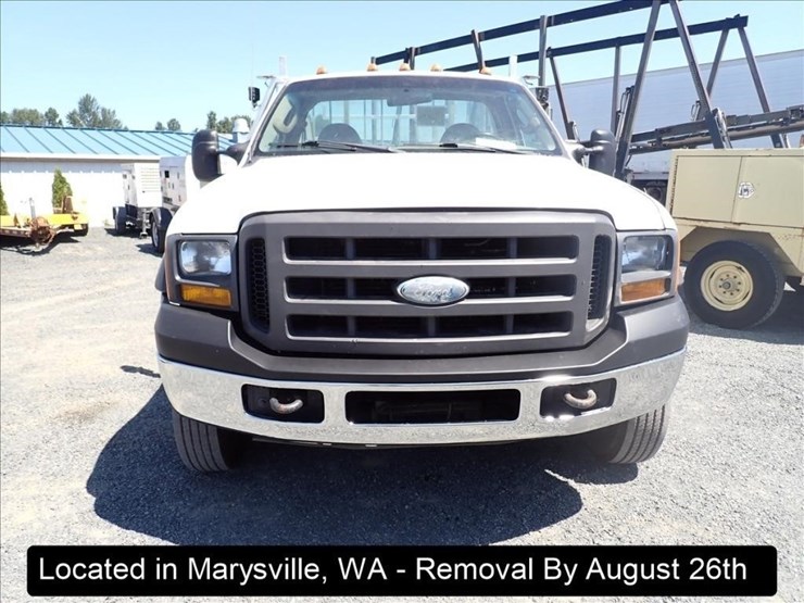2005-ford-f450-image-12