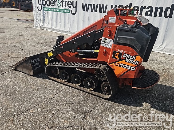 2021-ditch-witch-sk1050-image-3