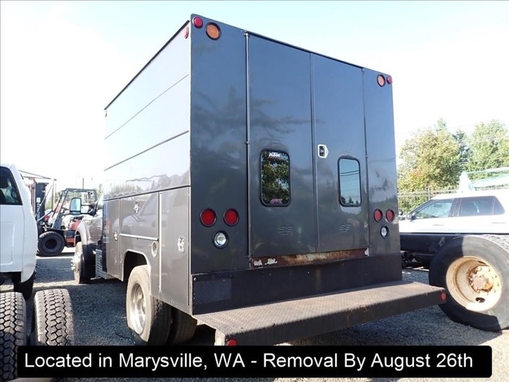 2006-ford-f550-image-8