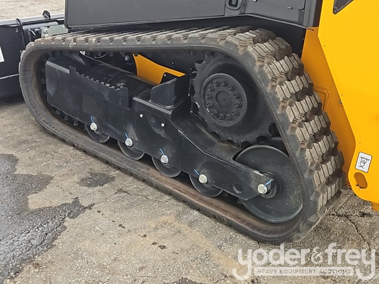 2026-jcb-215t-image-17