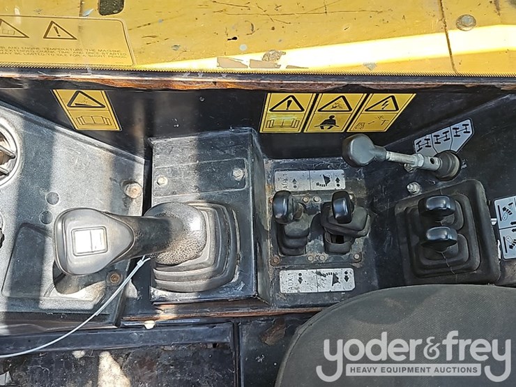 2016-jcb-510-56-image-30