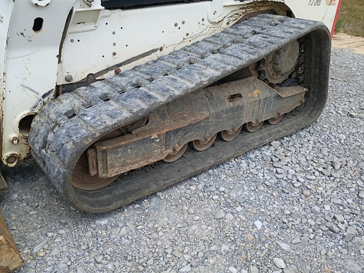 2023-bobcat-t770-image-44