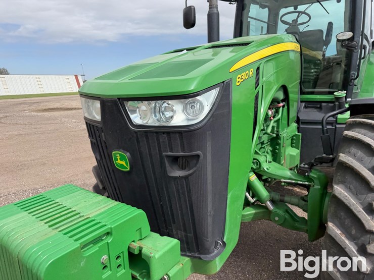 2013-john-deere-8310r-image-10