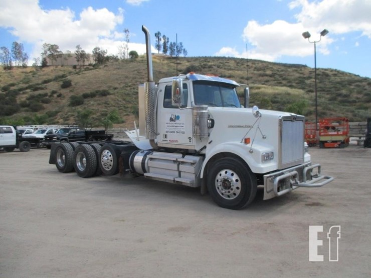 2019-western-star-4900-image-2