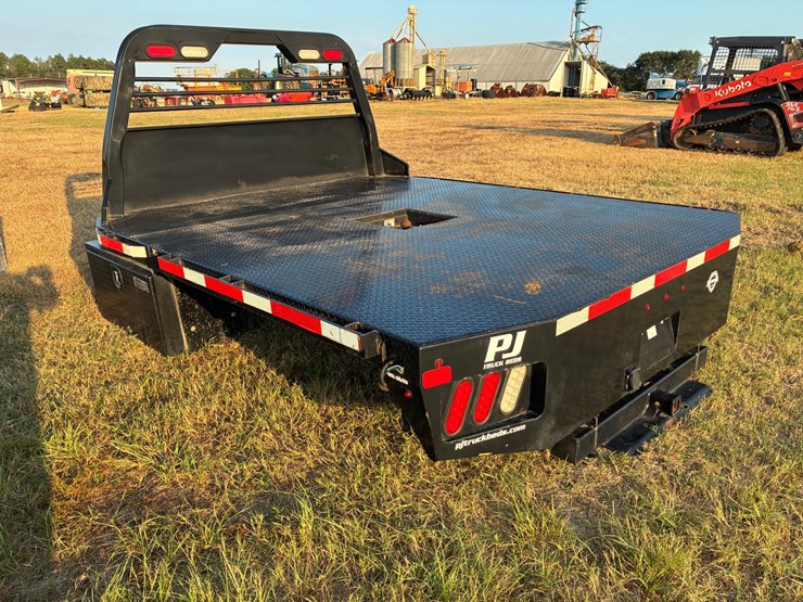 pj-flatbed-image-4