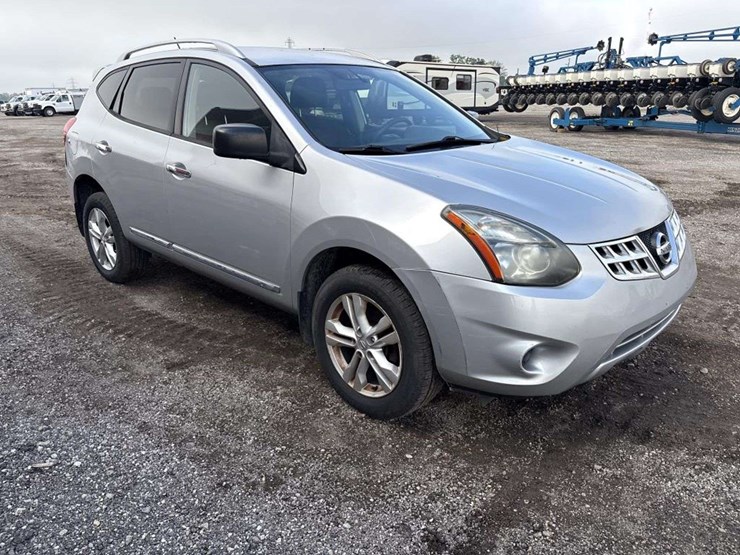 2015-nissan-rogue-image-4