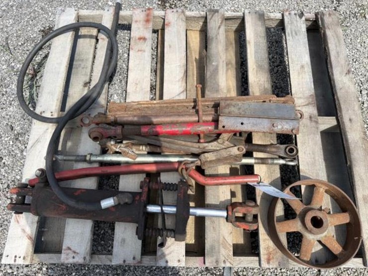 ford-tractor-image-1