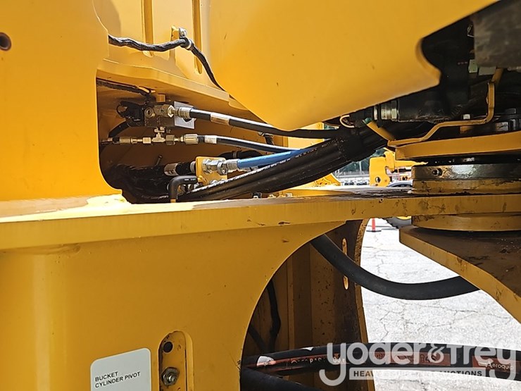 2023-deere-644p-image-20