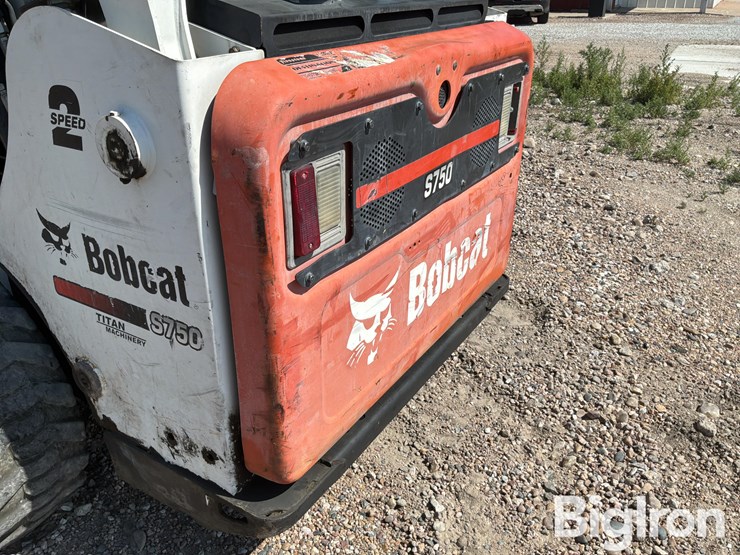 2016-bobcat-s750-image-16
