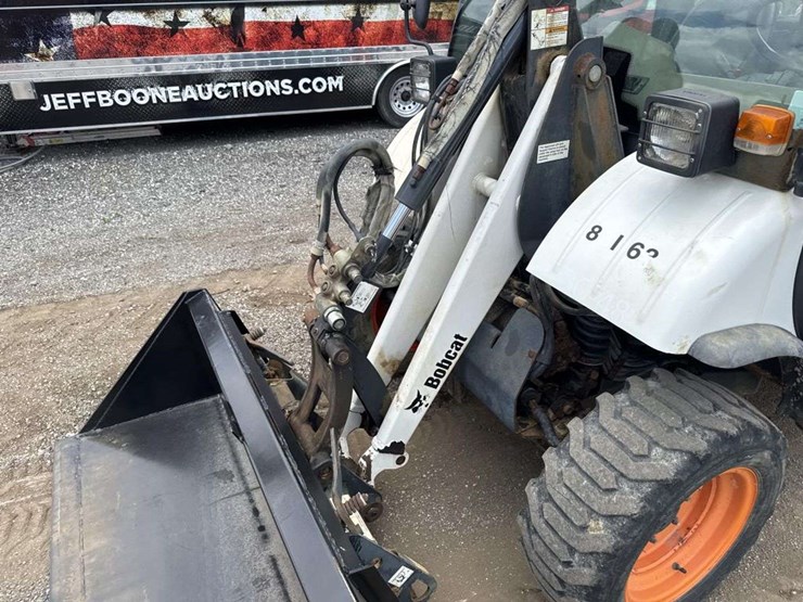 2006-bobcat-5600-tool-cat-image-6
