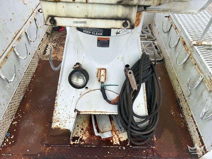 2009-altec-dm47-image-25