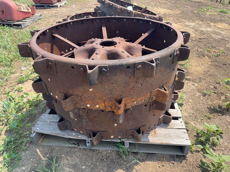 (2)-steel-wheels-image-2