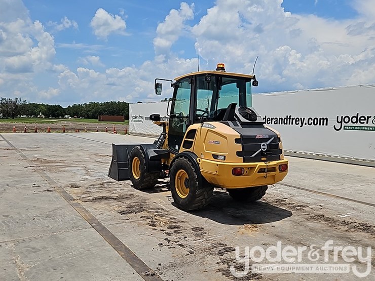2021-volvo-l20h-image-4