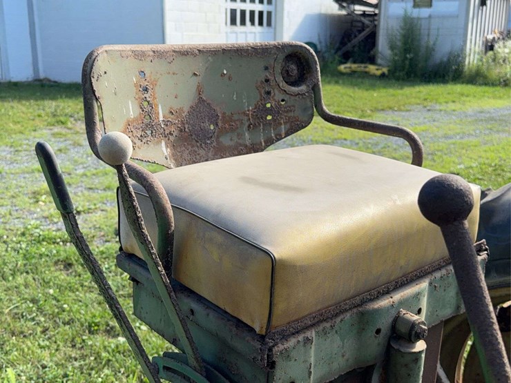 john-deere-630-image-31
