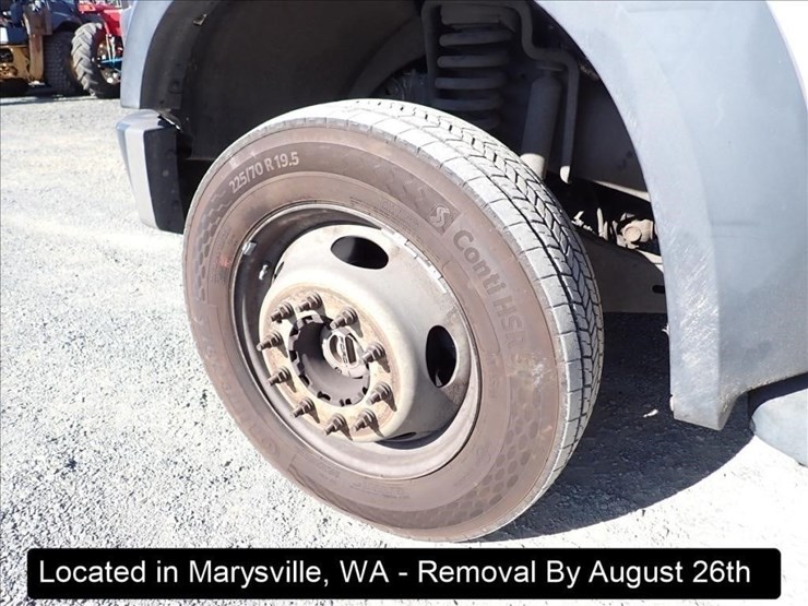 2009-ford-f550-image-27