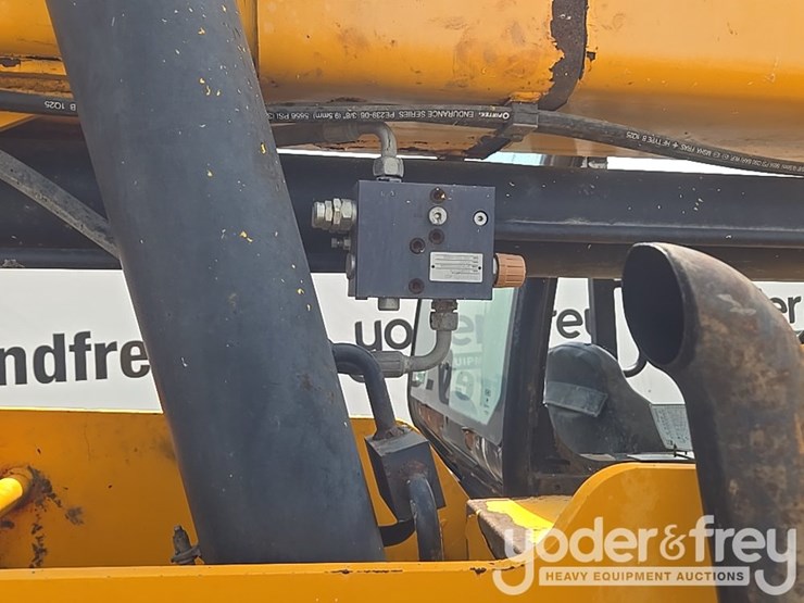 2019-jcb-510-56-image-28