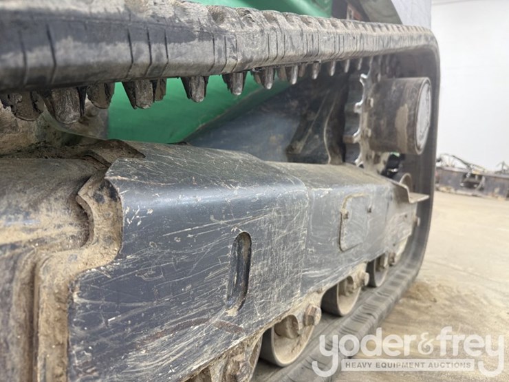 2019-deere-325g-image-14