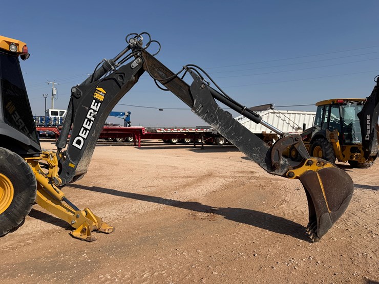 2019-deere-310sl-image-8