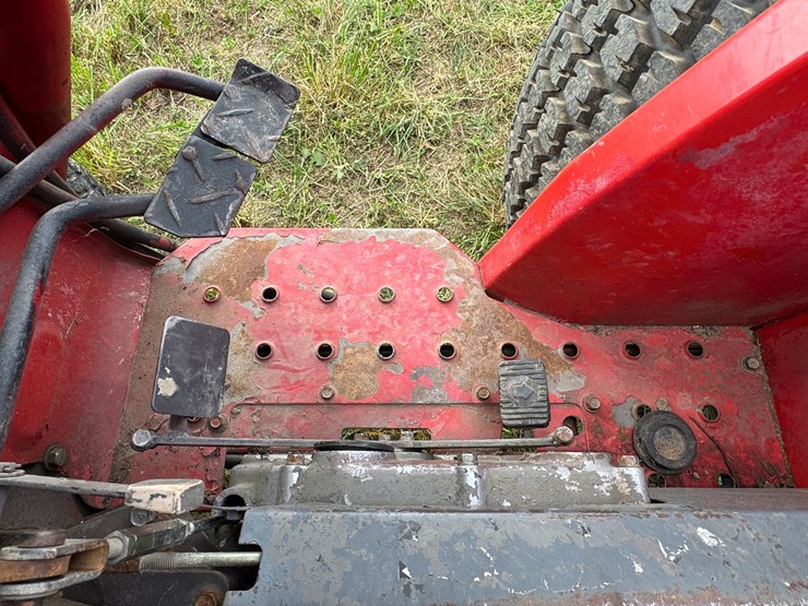 massey-ferguson-1020-image-25