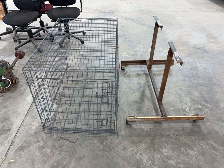 dog-kennel-and-metal-shop-stand-image-1