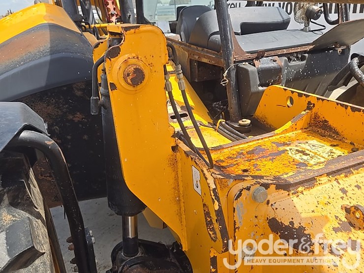 2019-jcb-510-56-image-21