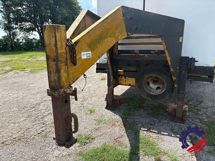 jobsite-fuel-tank-&-dual-t/a-storage-gooseneck-trailer-image-7