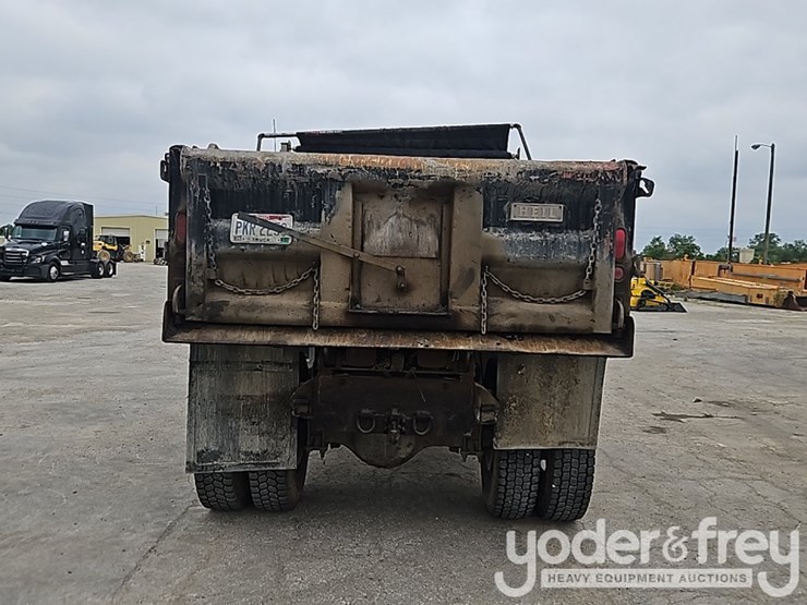 2000-caterpillar-3126-image-13