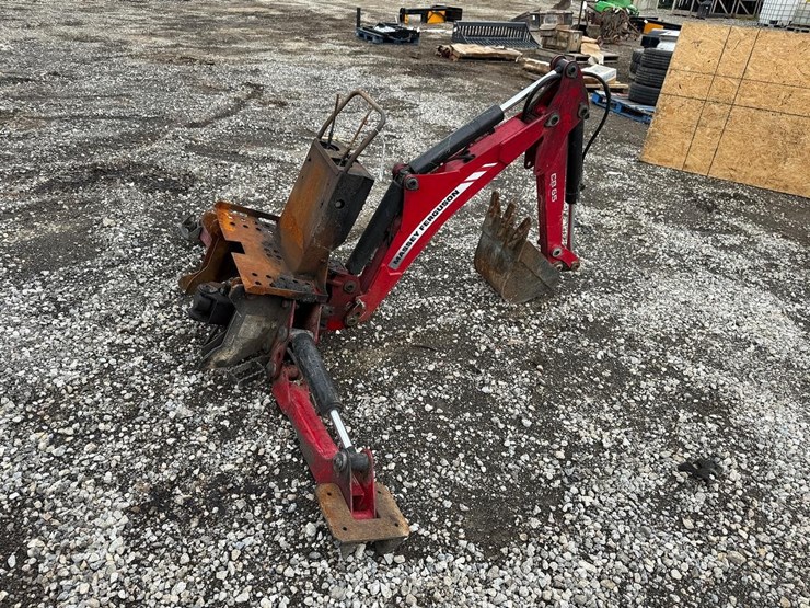 massey-ferguson-gc1710-image-5