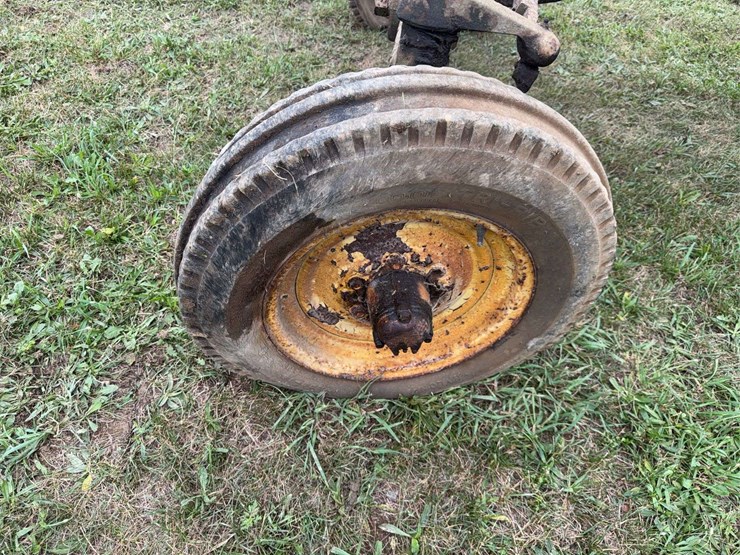 john-deere-60-image-12